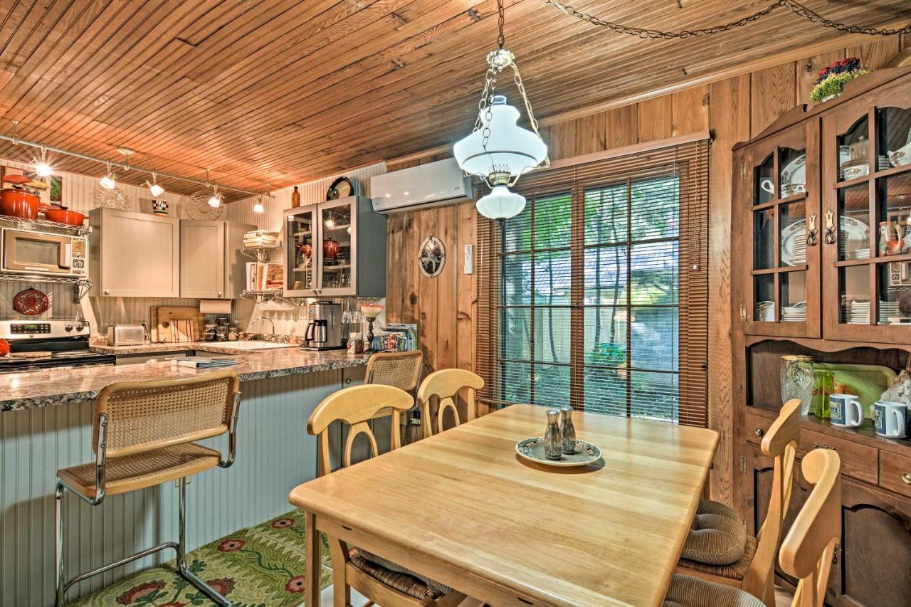 Pet-Friendly One Crow Cottage In Harbor Springs! Exterior foto